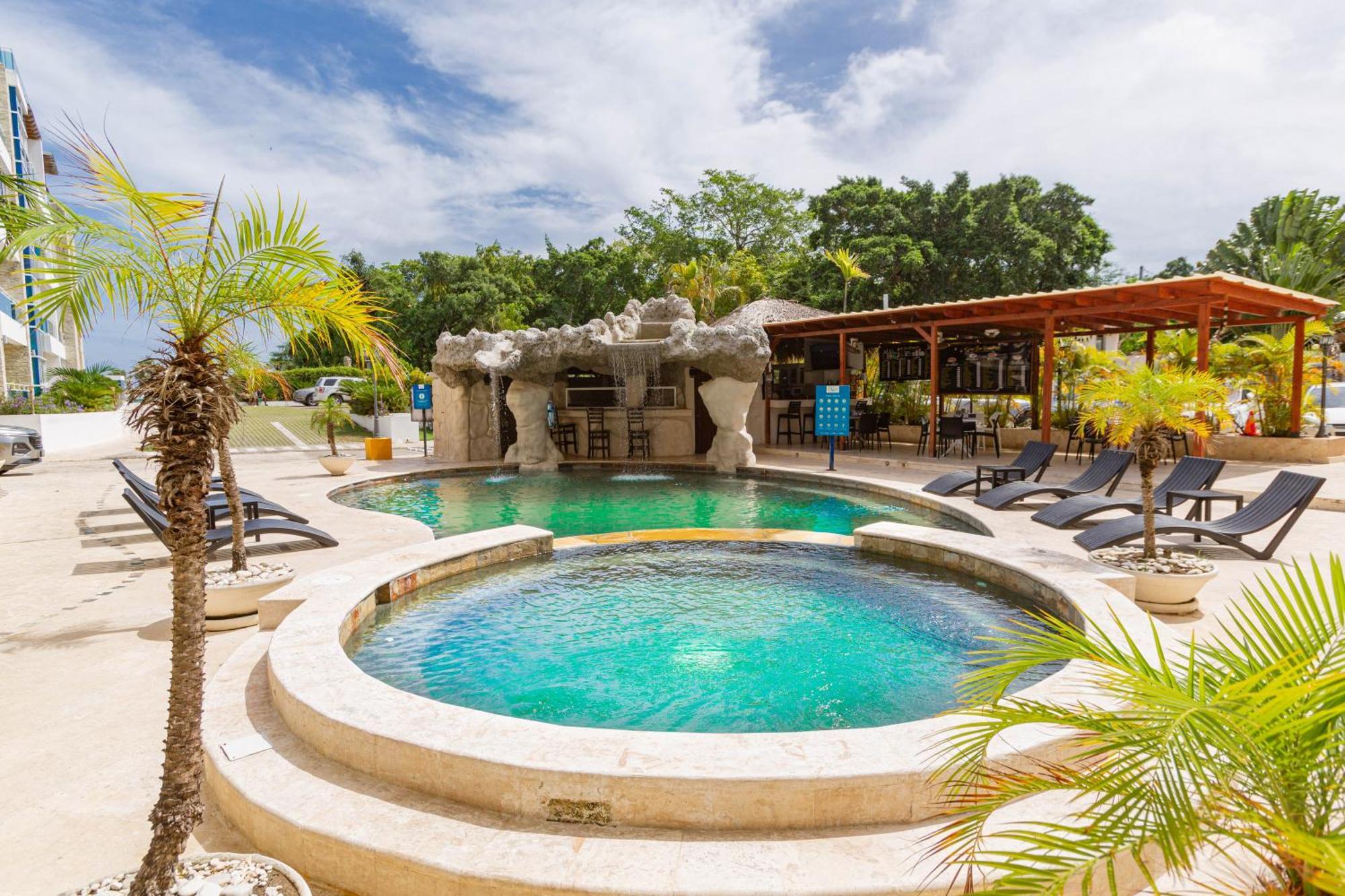 Suites At Grand Laguna Beach By Calisto Stays Sosúa المظهر الخارجي الصورة