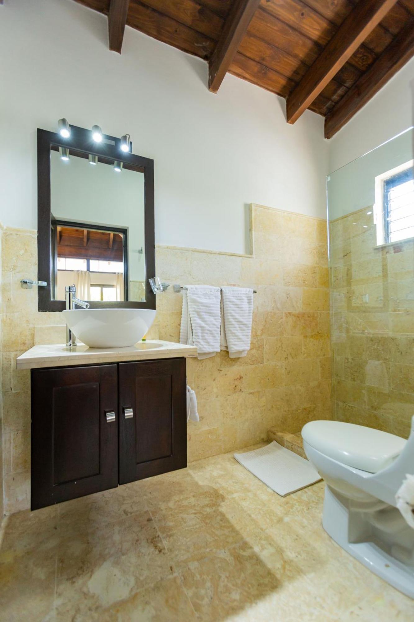 Suites At Grand Laguna Beach By Calisto Stays Sosúa الغرفة الصورة